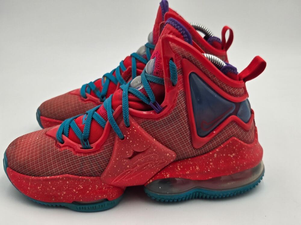 Nike LeBron 19 GS Kings Crown Red Basketball Shoes Size 5Y DD0418-600
